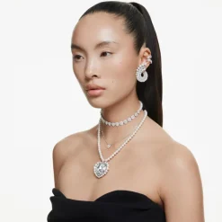 Ariana Grande x Swarovski pendant