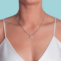 Boh Runga Feather Kisses Pendant | Silver